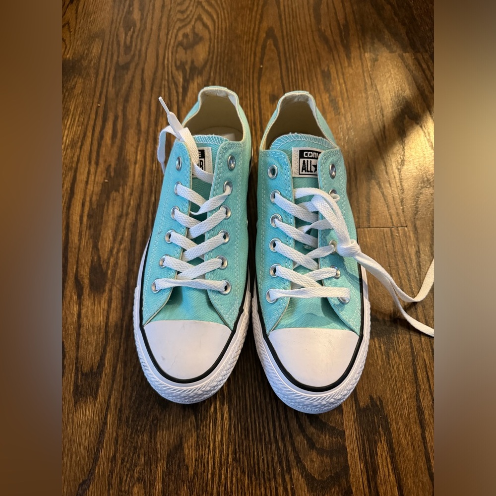 New without tags.  Converse Chuck Taylor All Stay low top.